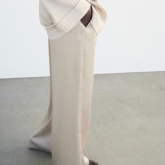 ZARA Women's Wrinkle Look Wide Leg Pants(Sand, US L/EUR L) - Picture 3 of 10